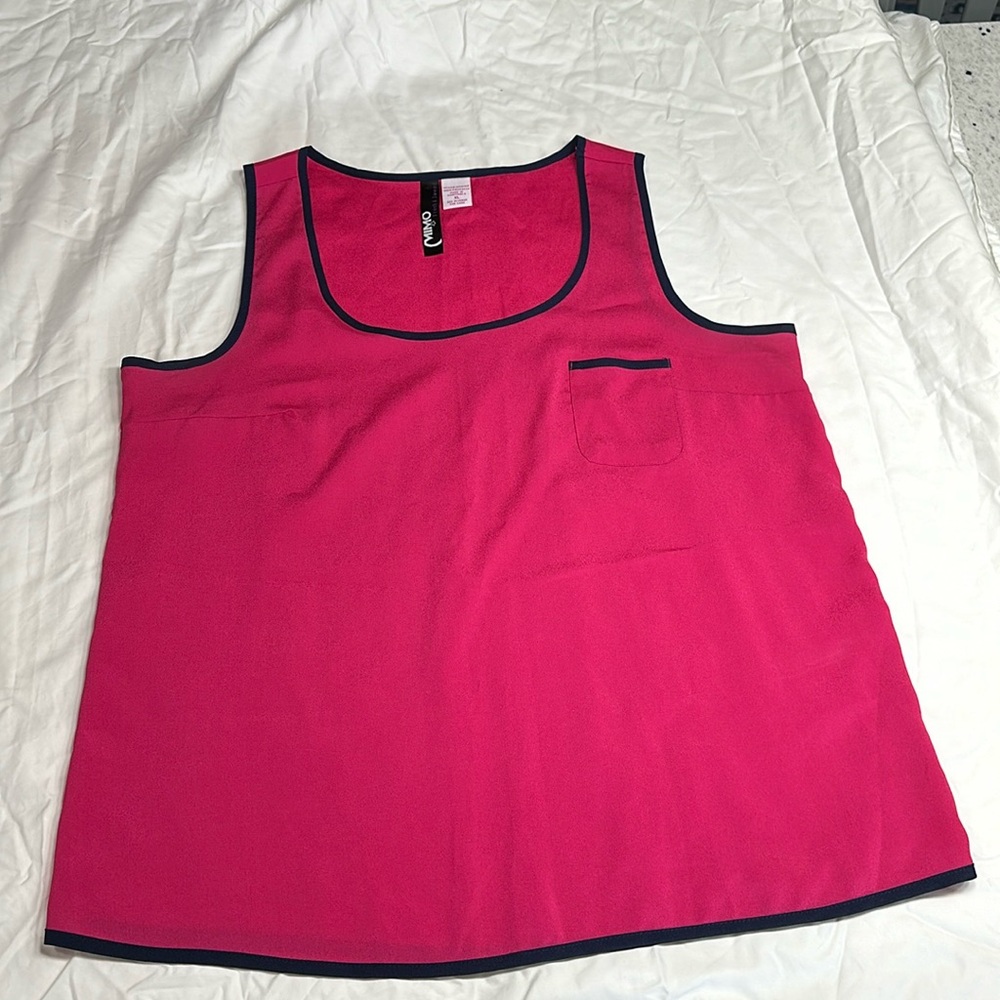 Like new women’s Mimi tank